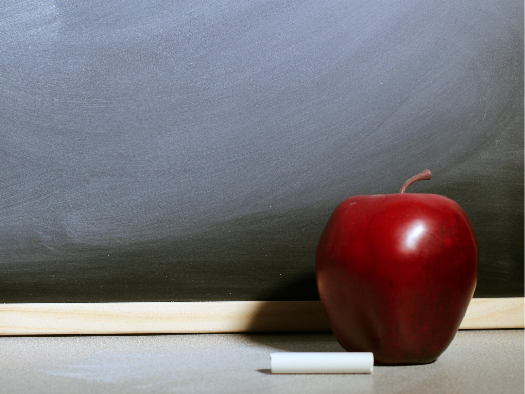 keynote-mattering-is-the-agenda-bg apple-chalkboard